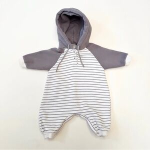 Hooded striped baby jumpsuit